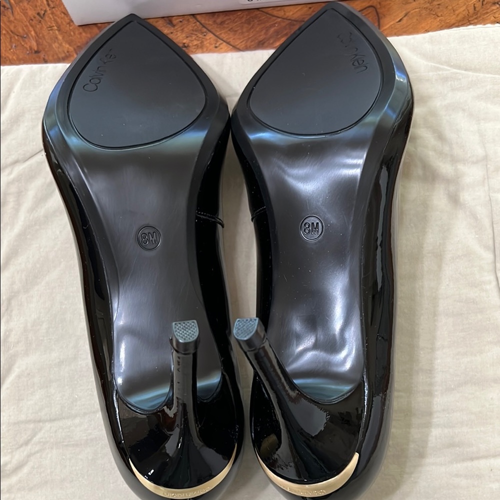 Calvin Klein Women's Black Pumps - Picture 6 of 7